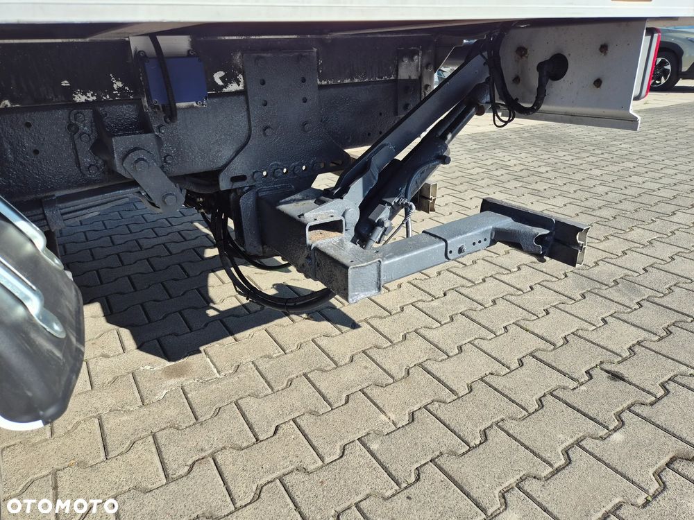 Iveco Daily 65 C 17 / 3.0 SILNIK / KONTENER / WINDA / MOCNY / WEBASTO / MANUAL / NISKI KONTENER / SERWISOWANY / EURO 5 - 17