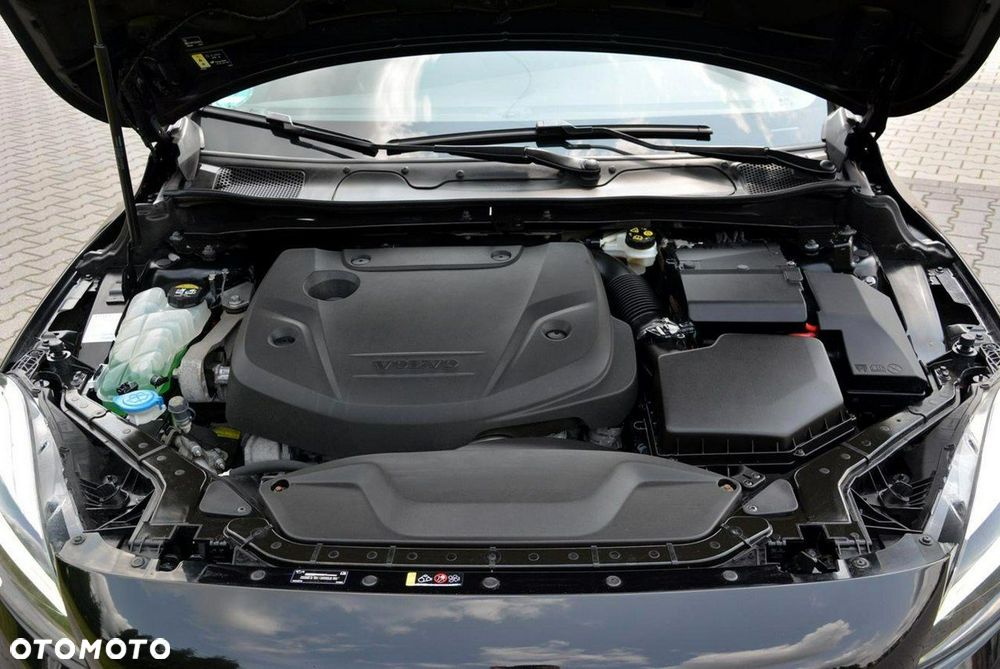 Volvo V40 D2 Drive-E Momentum - 36