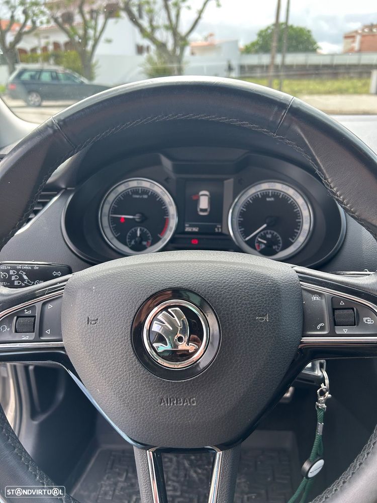 Skoda Octavia Break 2.0 TDI Scout 4x4 - 8