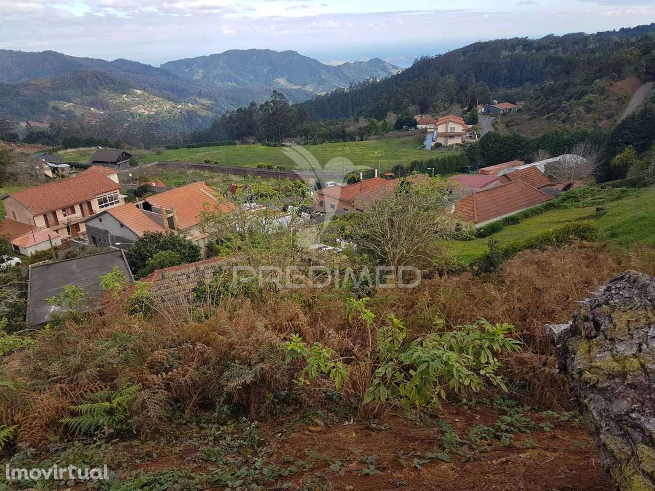 Terreno Urbano no Santo da Serra - Grande imagem: 5/13