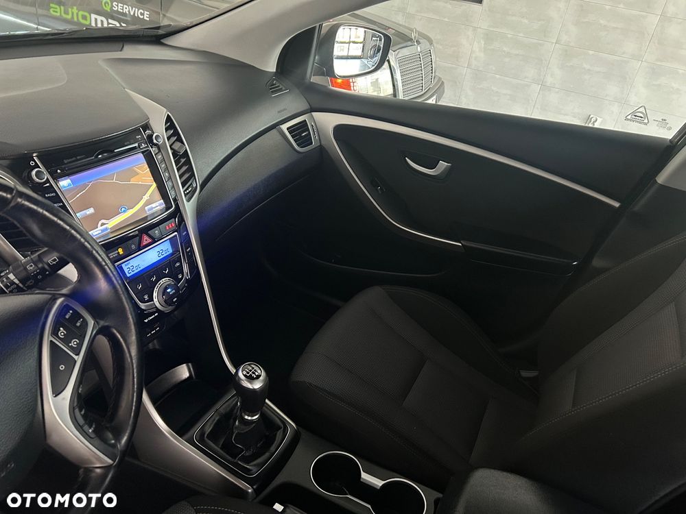 Hyundai i30 1.6 CRDi BlueDrive Classic - 14