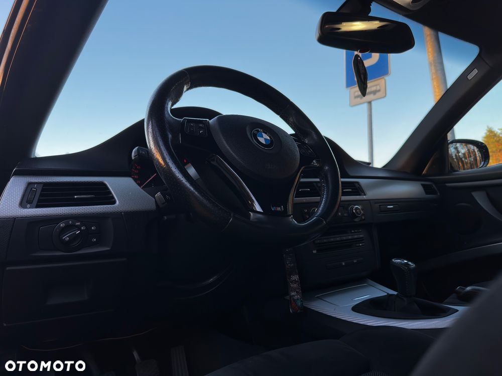 BMW Seria 3 320i - 16