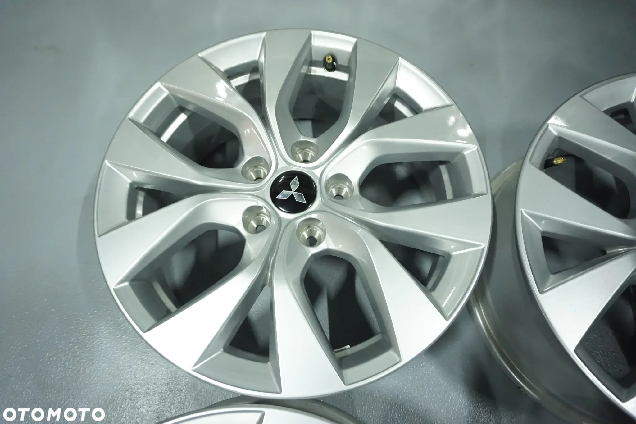 FELGI ALUMINIOWE 17 MITSUBISHI ASX NOWY MODEL ET35 - 4