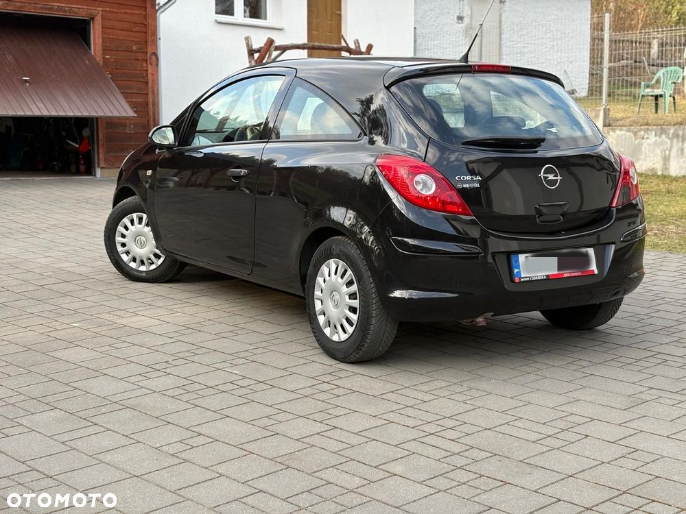 Opel Corsa 1.2 16V Essentia - 3