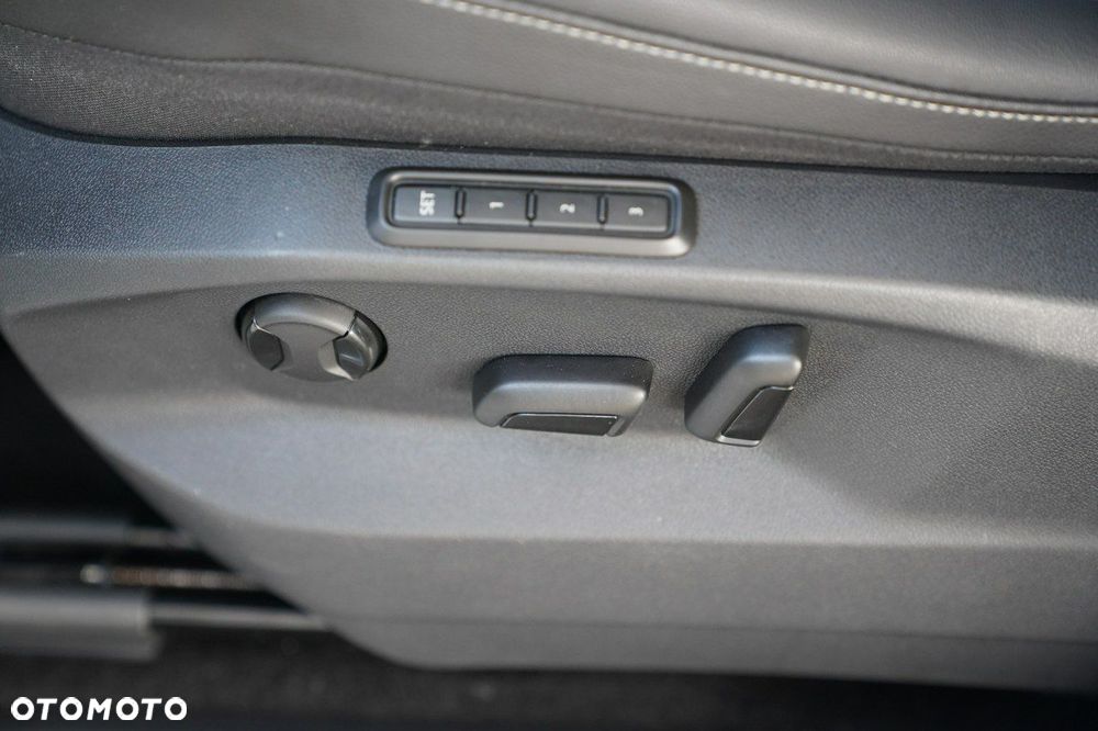 Volkswagen Tiguan - 22