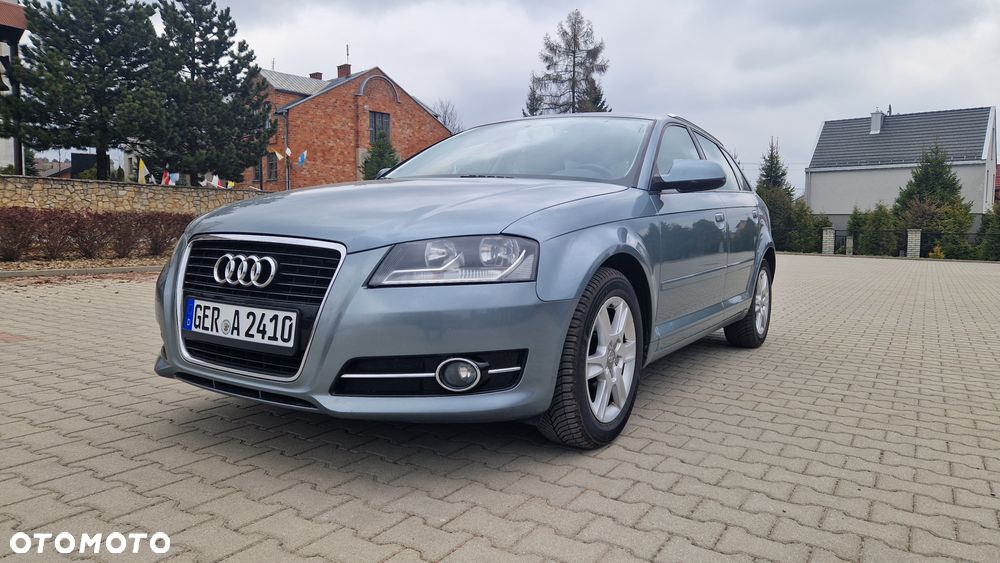 Audi A3 Sportback 1.6 TDI DPF Attraction - 1