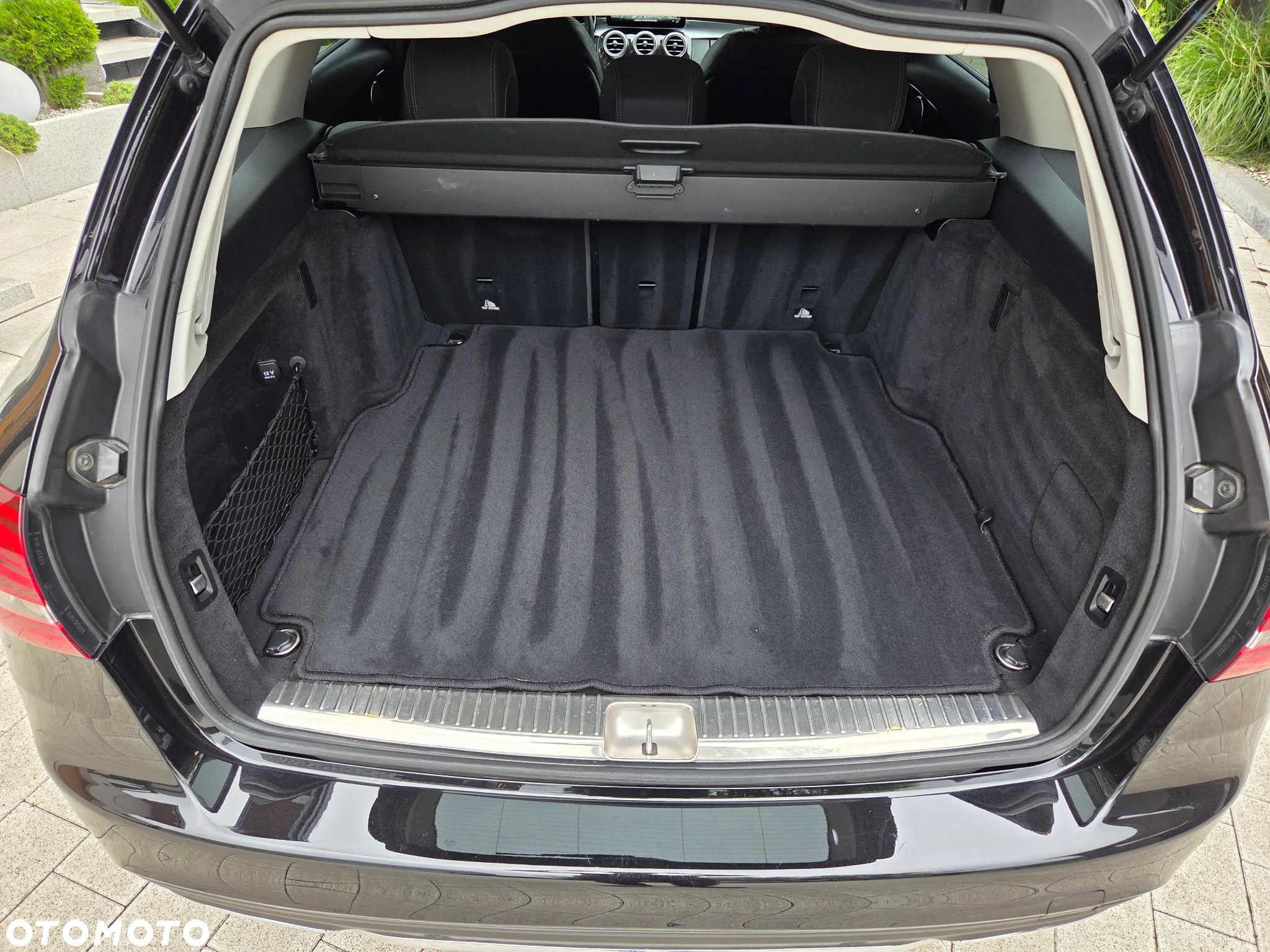 Mercedes-Benz Klasa C 220 d 4MATIC 9G-TRONIC - 28