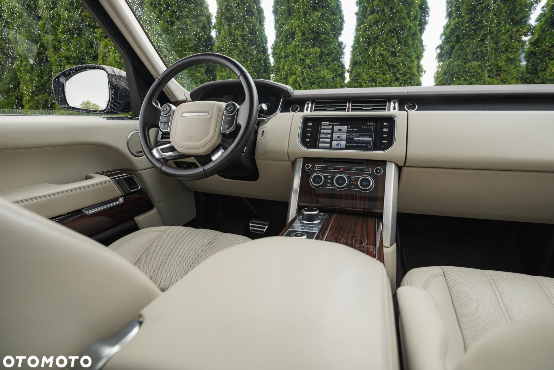 Land Rover Range Rover - 16
