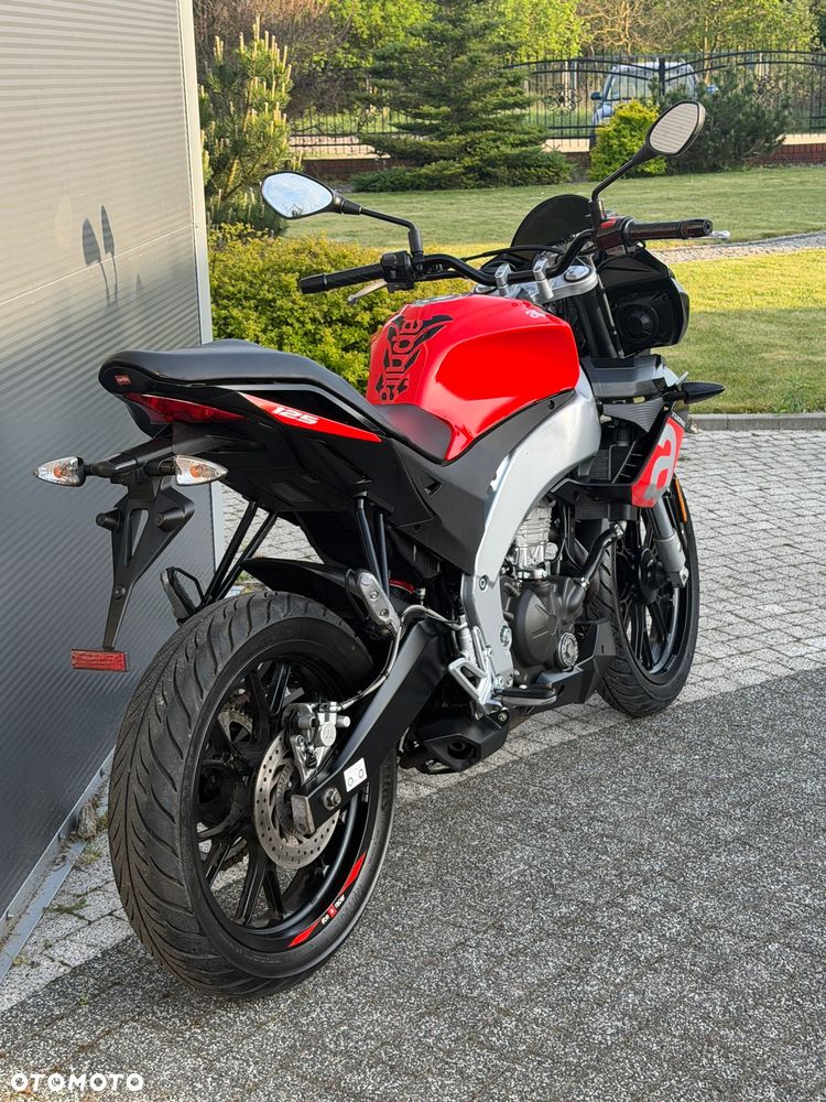 Aprilia Tuono - 8