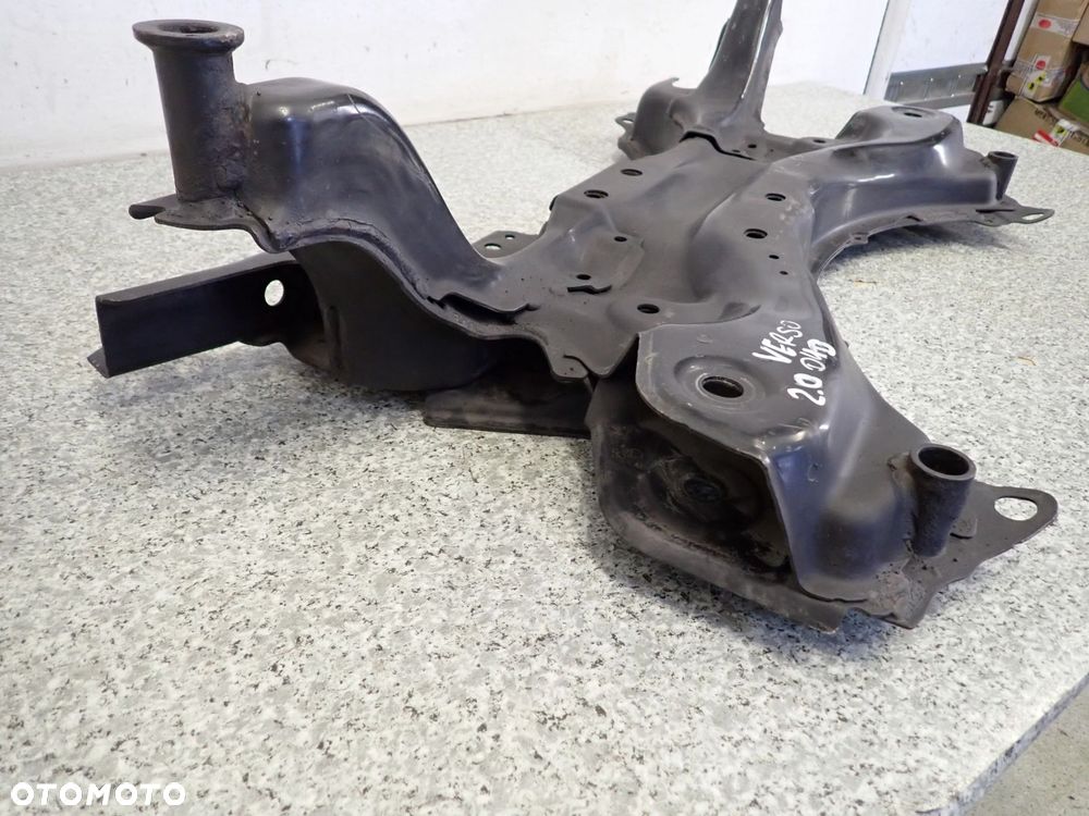 TOYOTA VERSO 2.0 D4D 09-13 SANKI BELKA ZAWIESZENIA PRZEDNIEGO - 4
