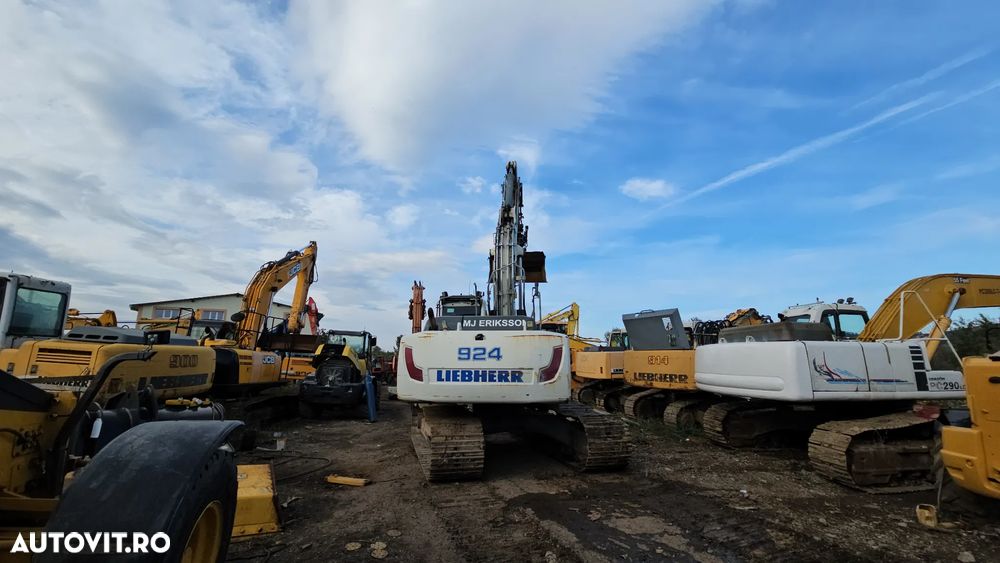 Liebherr R 924 Excavator pe senile - 16
