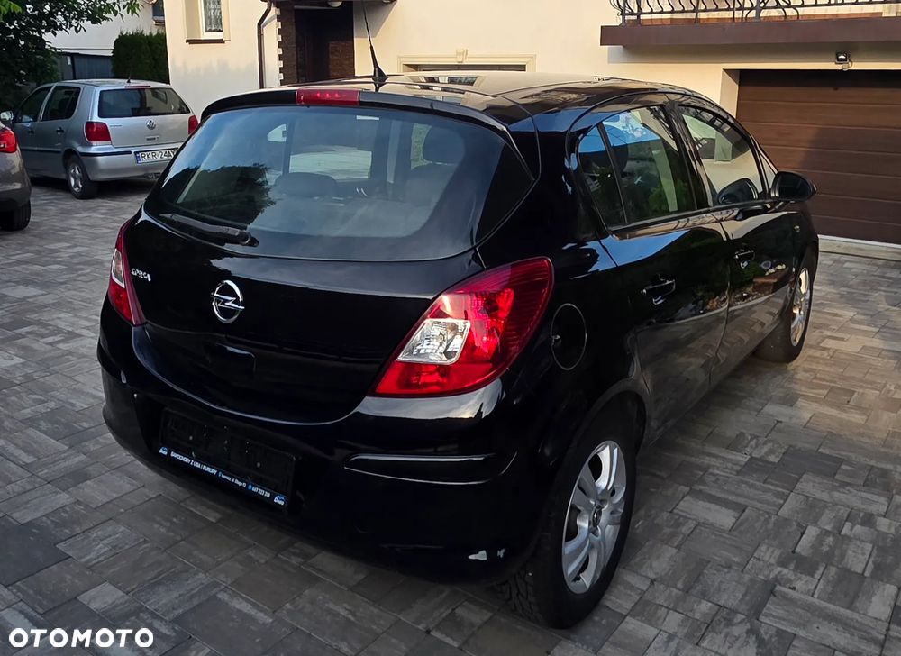 Opel Corsa - 4