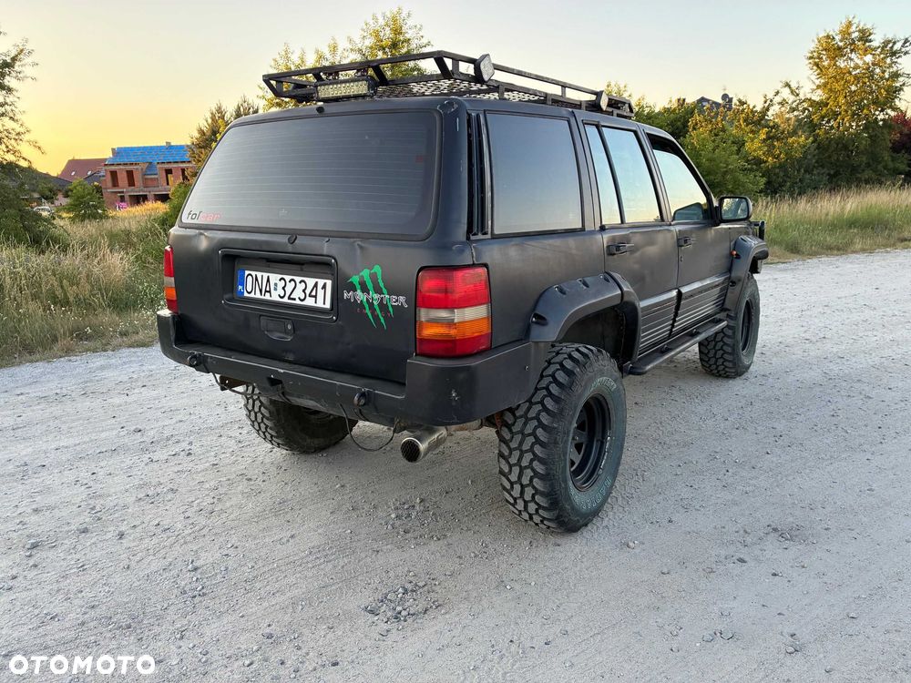 Jeep Grand Cherokee - 4