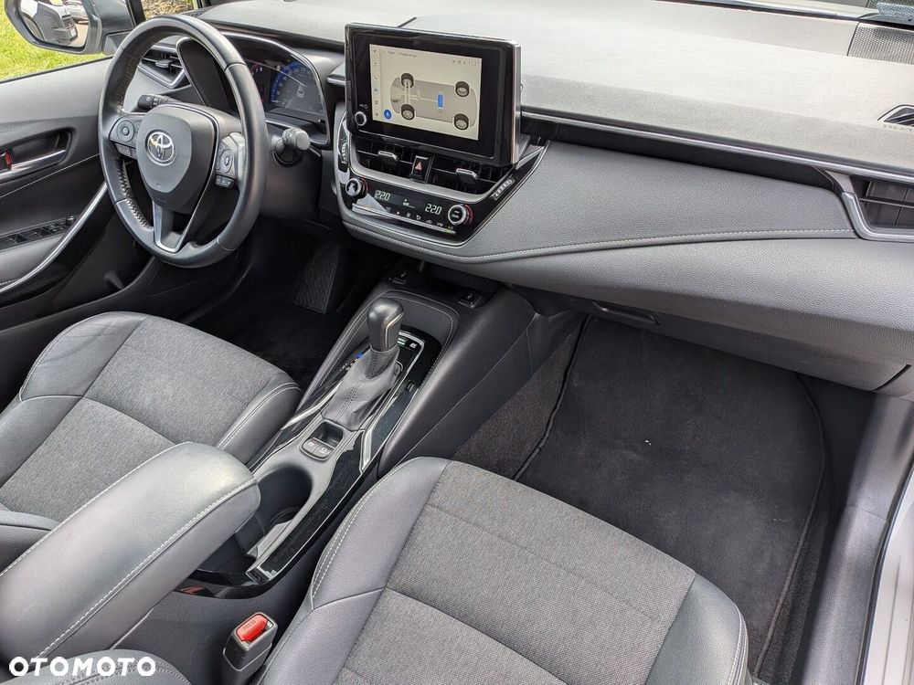 Toyota Corolla 2.0 Hybrid Comfort - 26