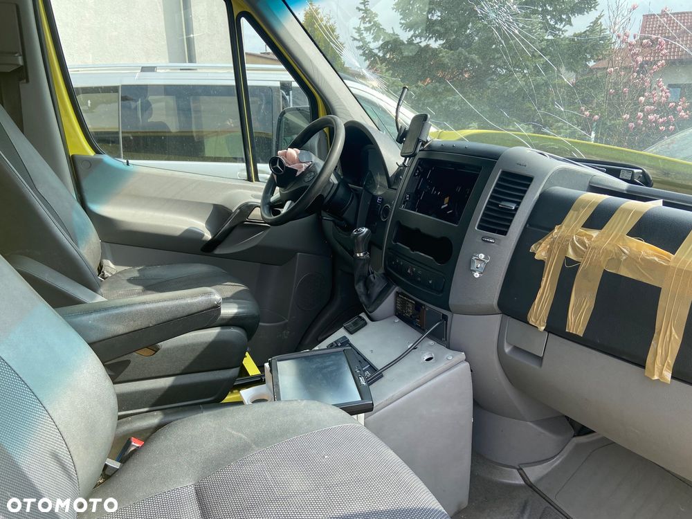 Mercedes-Benz 319 Sprinter BlueTEC - 5