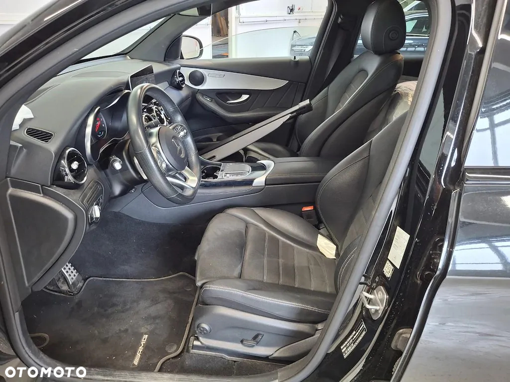 Mercedes-Benz GLC 300 de 4Matic 9G-TRONIC AMG Line - 11