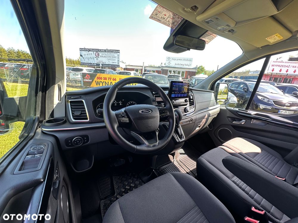 Ford Tourneo Custom - 16