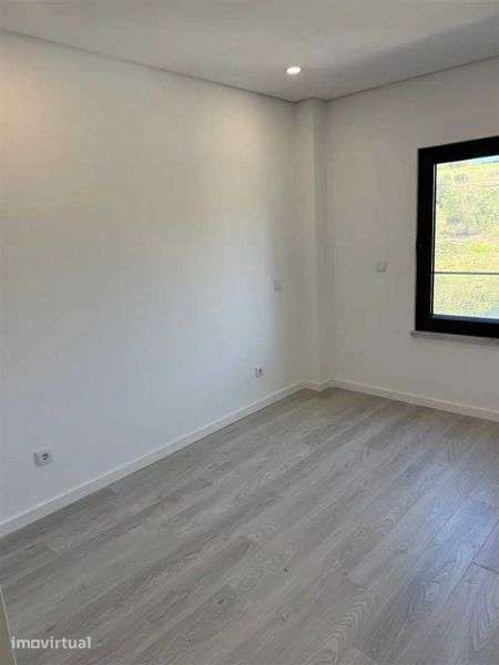Apartamento T3 de 144 m² em Sintra, Lisboa - Grande imagem: 4/12
