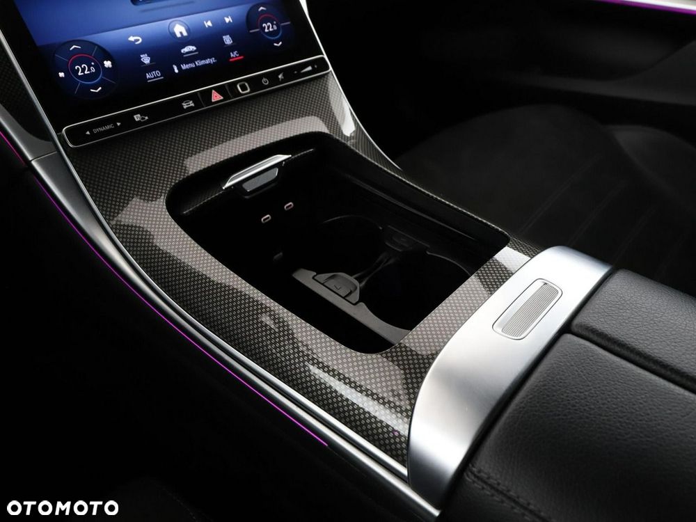 Mercedes-Benz Klasa C 220 d mHEV AMG - 30