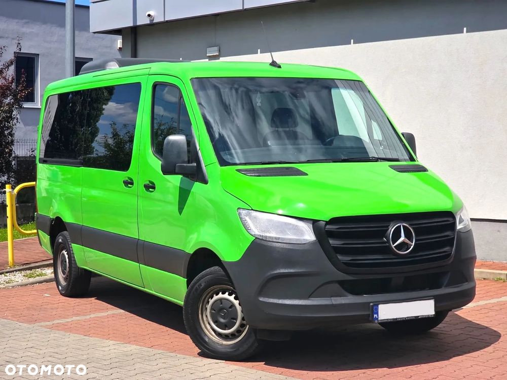 Mercedes-Benz Sprinter - 2