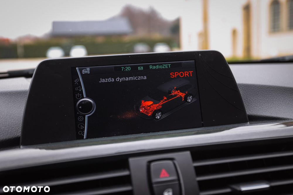 BMW Seria 3 320d xDrive Luxury Line - 38