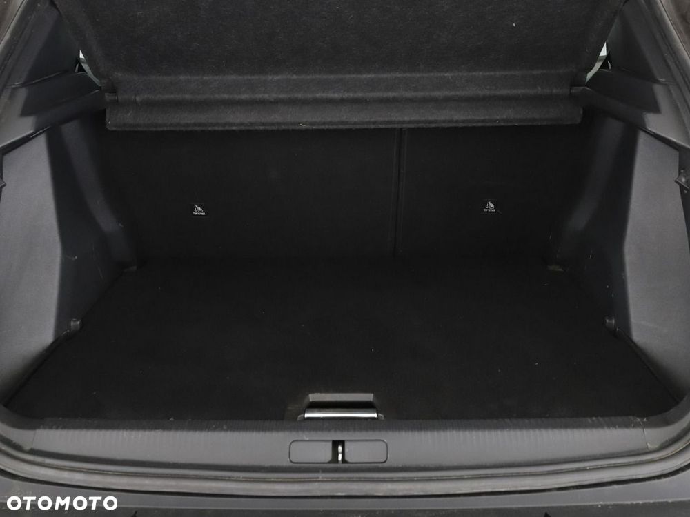 Peugeot 2008 1.2 PureTech GT Line S&S - 21
