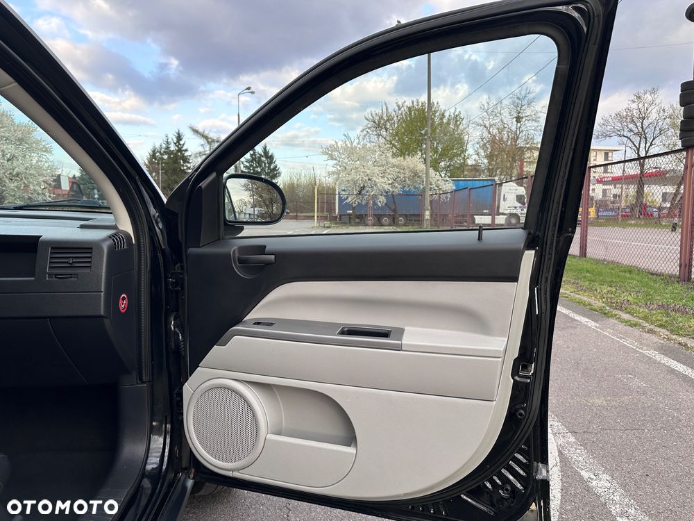 Jeep Compass 2.4 Limited - 24