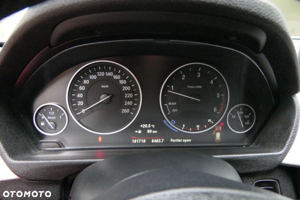 BMW Seria 3 320d Touring xDrive - 19