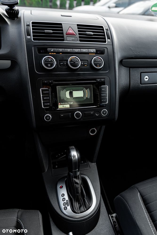 Volkswagen Touran 2.0 TDI DPF DSG Cup - 40