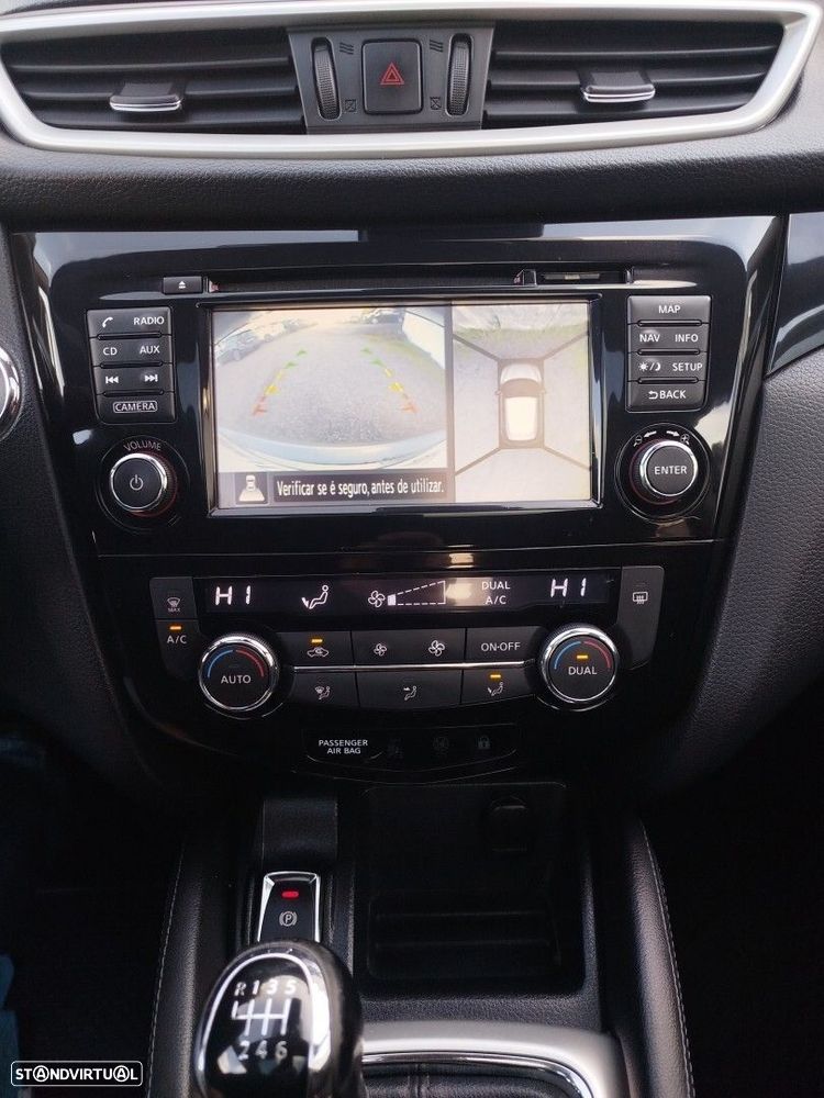 Nissan Qashqai 1.6 dCi N-Connecta 18 - 7