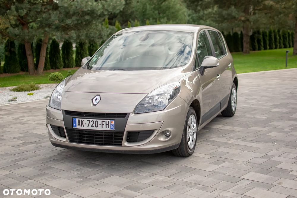 Renault Scenic - 24