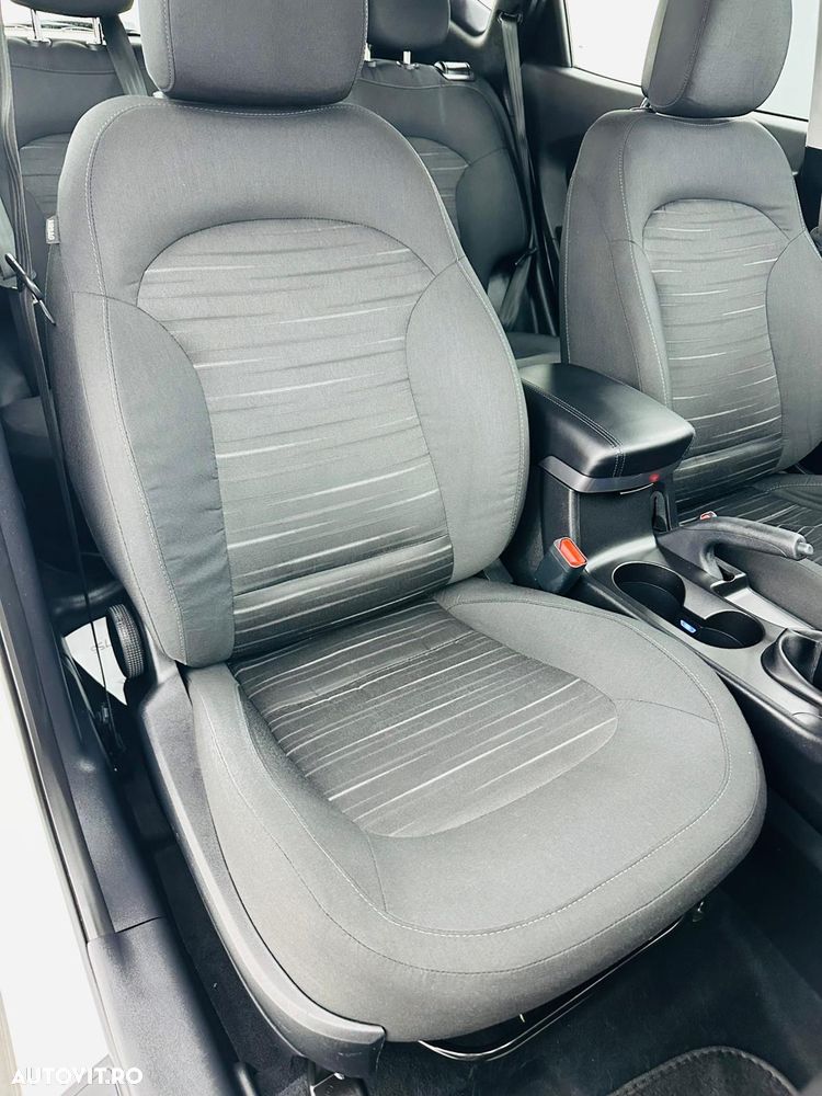 Hyundai ix35 1.6 2WD Classic - 17