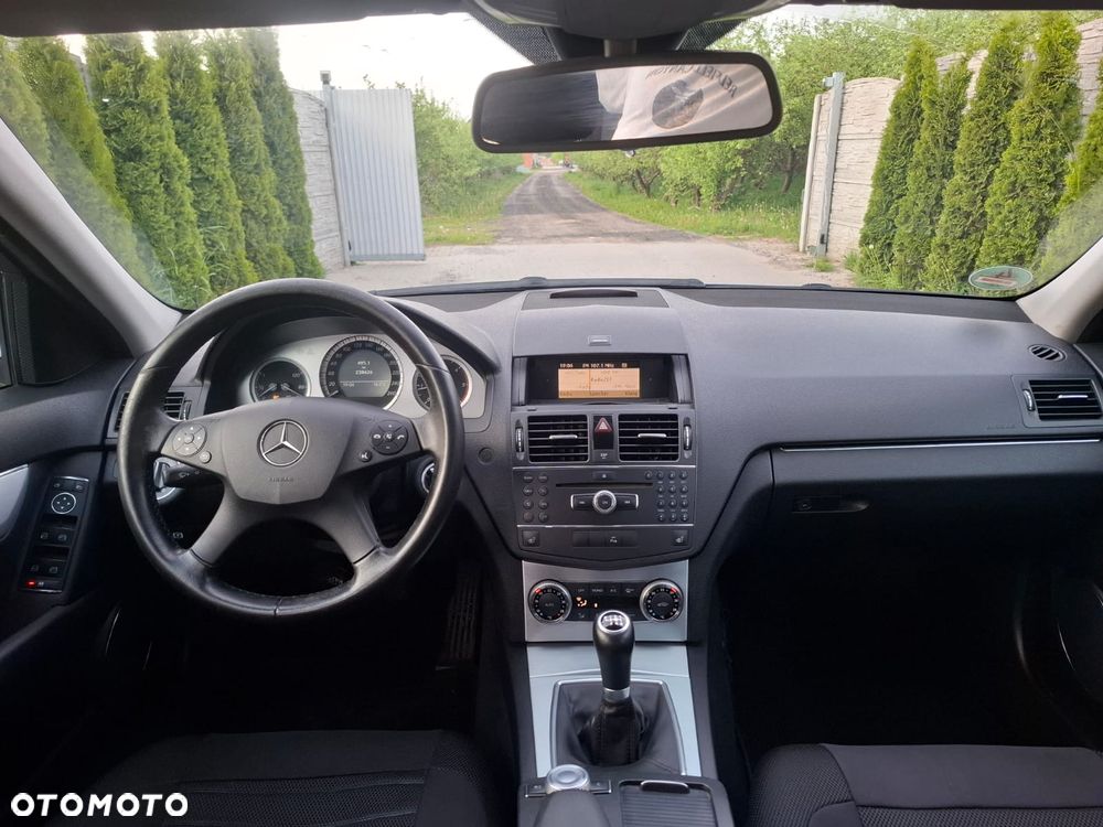 Mercedes-Benz Klasa C 220 CDI Avantgarde - 6