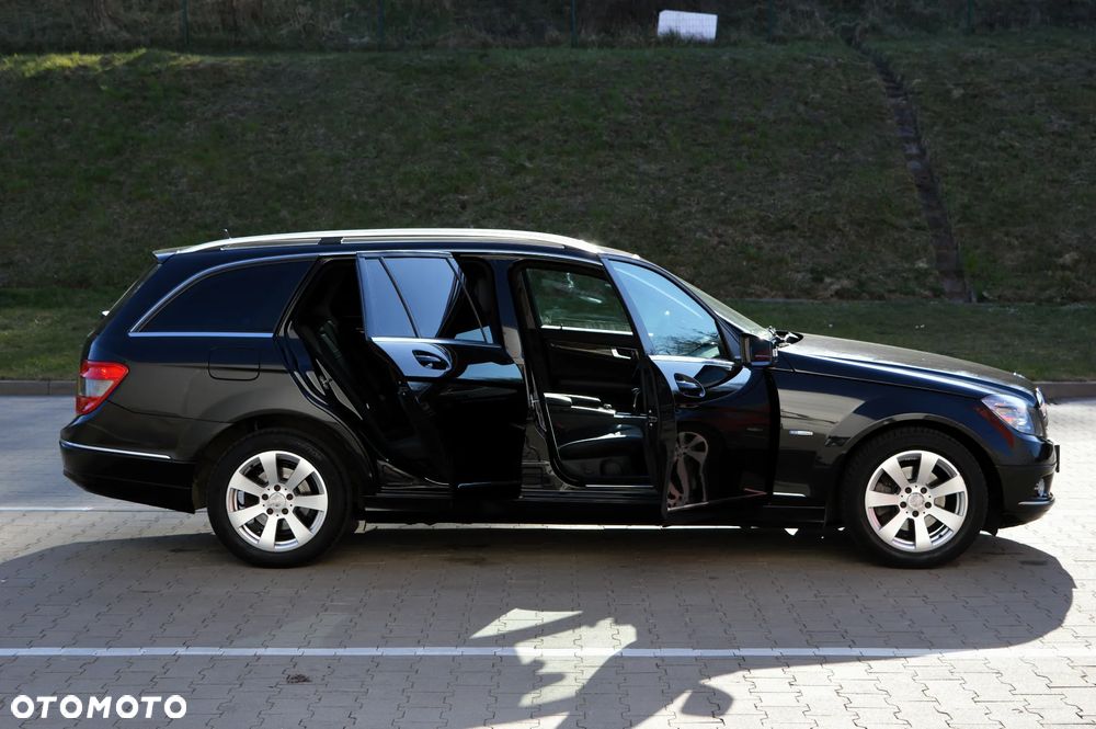 Mercedes-Benz Klasa C 180 Kompressor BlueEFFICIENCY Elegance - 16