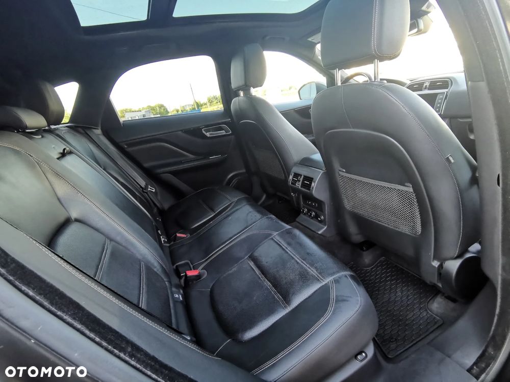 Jaguar F-Pace 35t AWD Prestige - 19