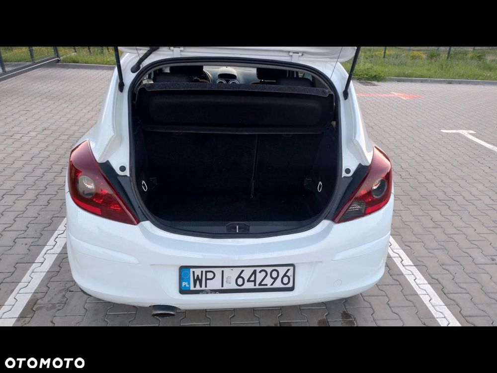 Opel Corsa 1.3 CDTI DPF - 10