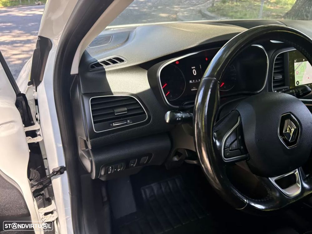 Renault Mégane - 13
