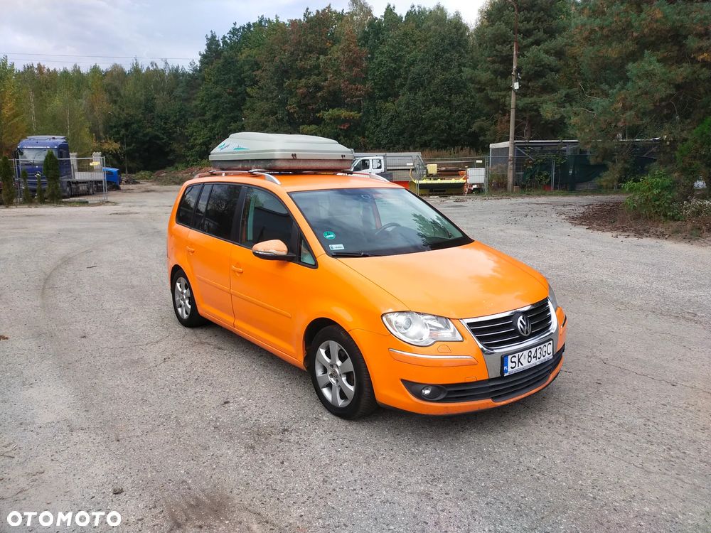Volkswagen Touran - 2