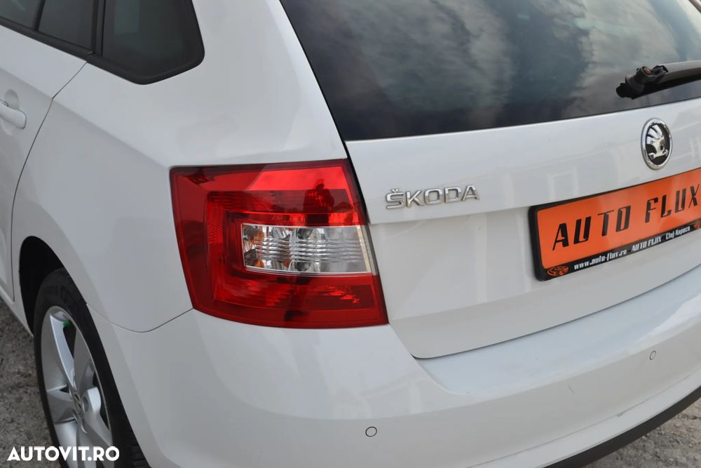 Skoda RAPID 1.4 TSI DSG Ambition - 28