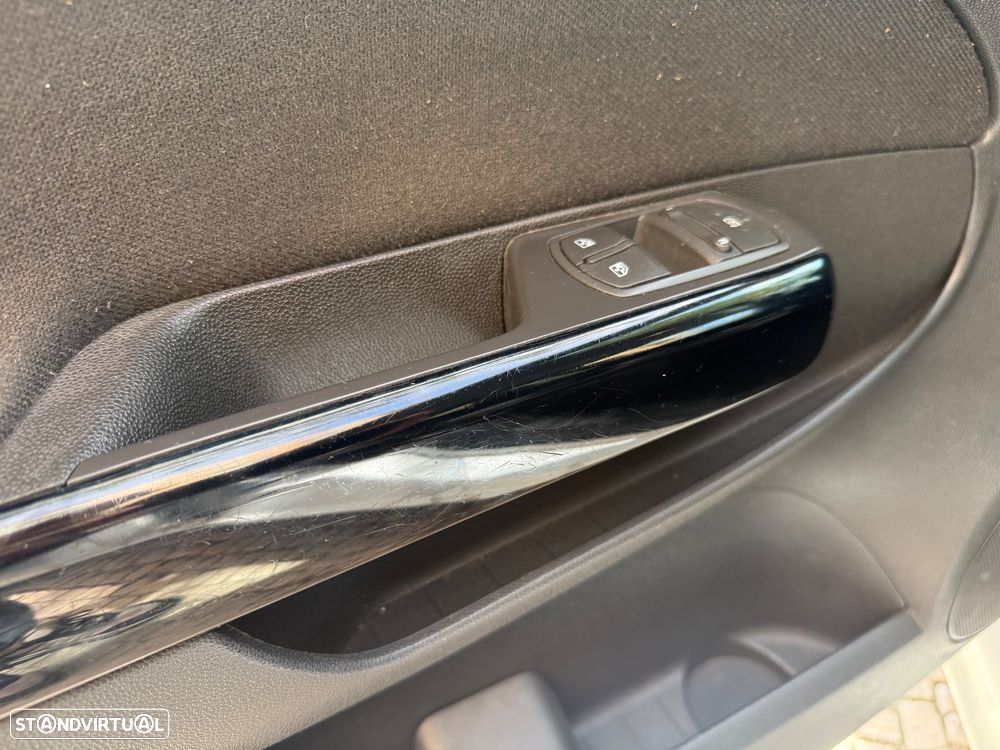 Opel Corsa 1.3 CDTI DPF Navi - 10