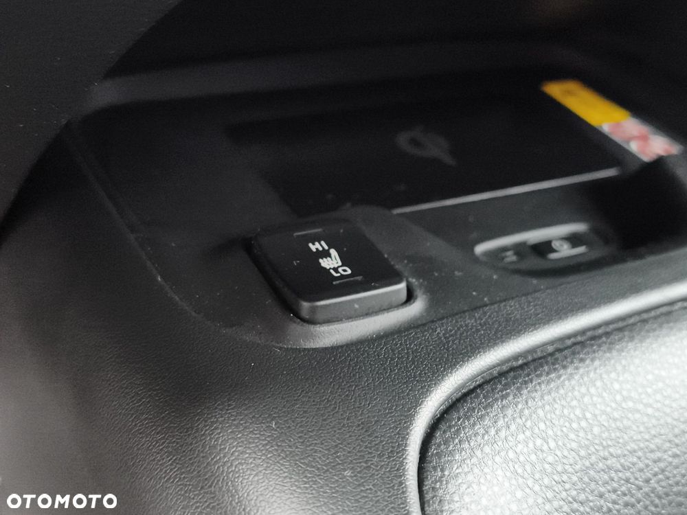 Toyota Corolla 1.8 Hybrid Style - 25