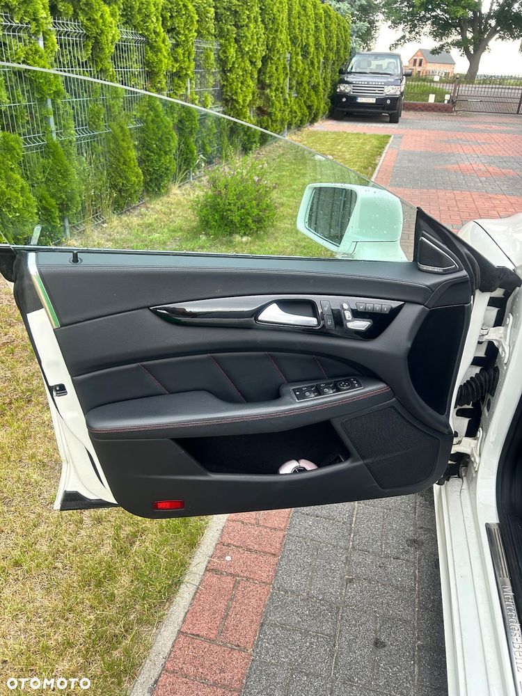 Mercedes-Benz CLS - 23