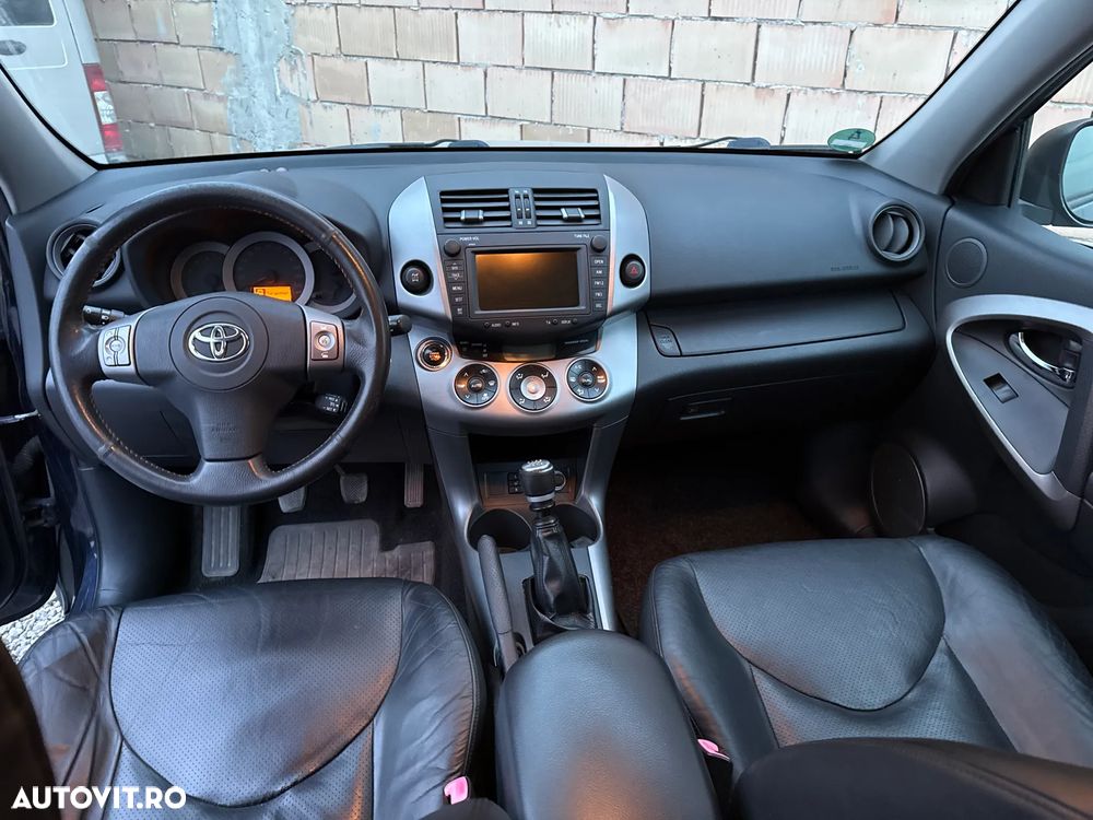 Toyota RAV4 2.2 D-CAT 4x4 Executive - 6