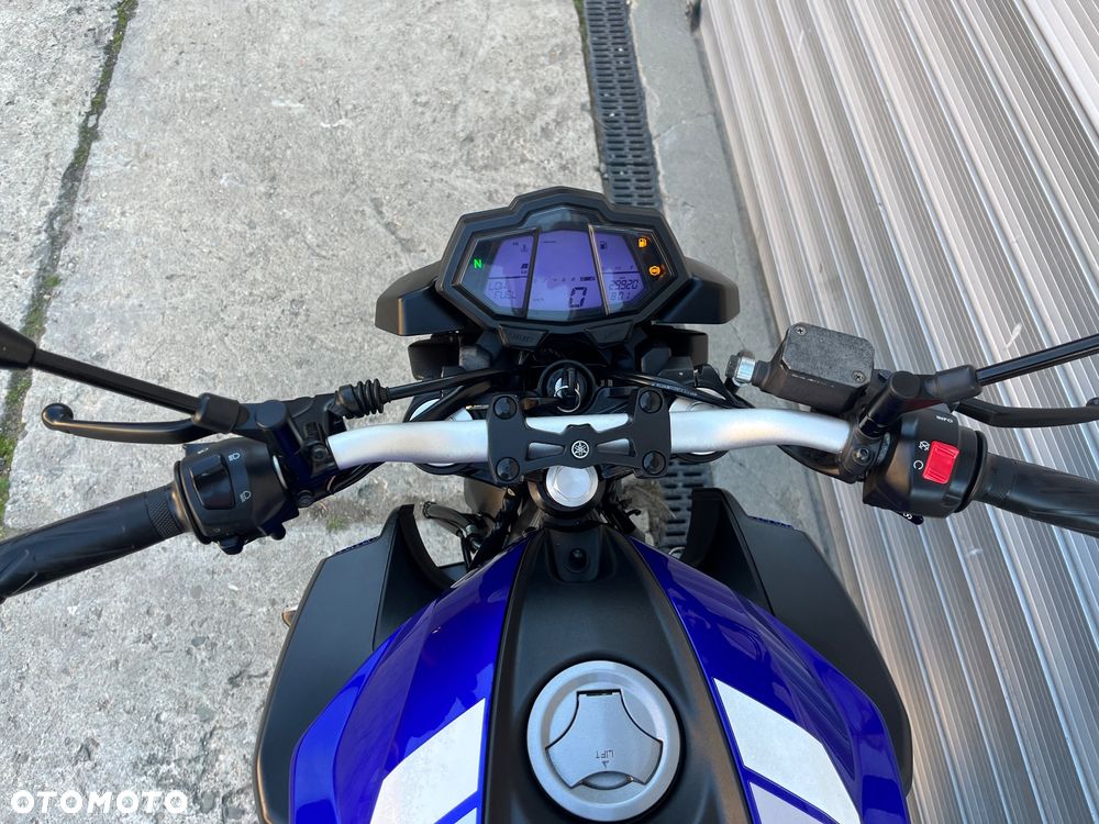 Yamaha MT - 27