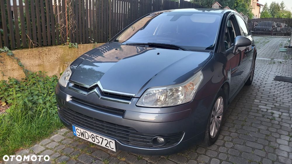 Citroën C4 1.6 16V Impress - 1