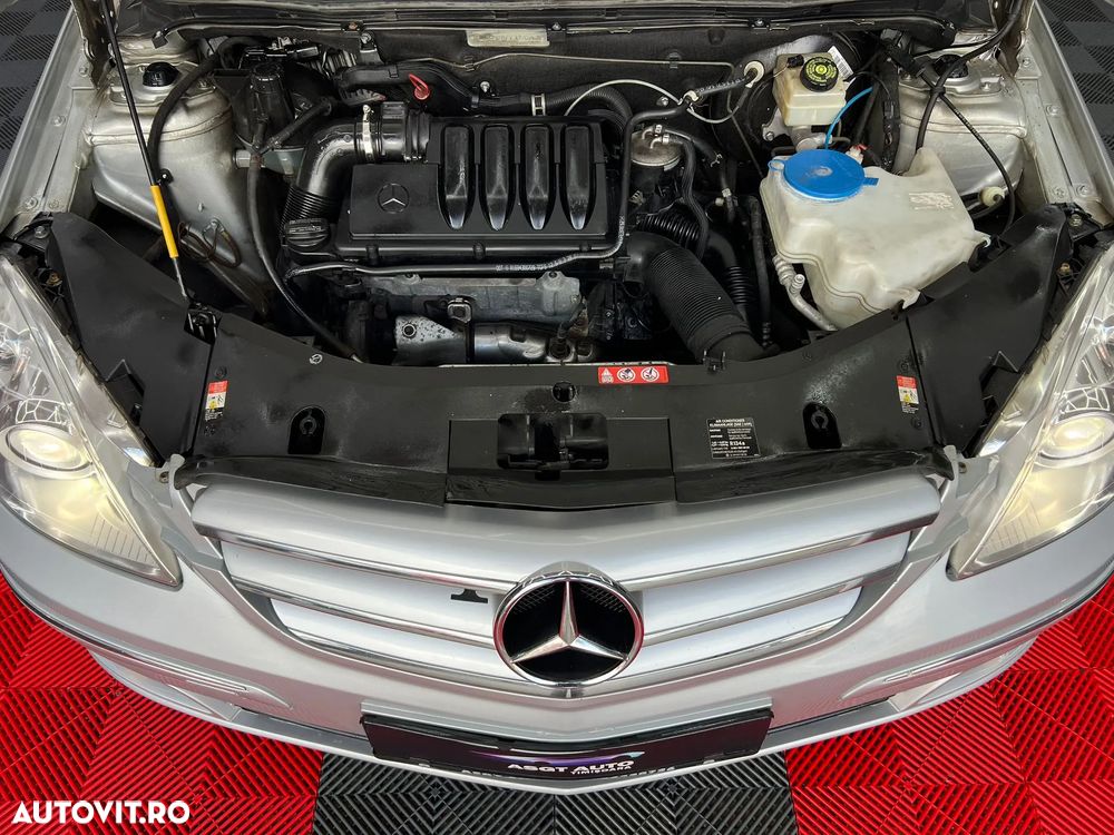 Mercedes-Benz B 180 - 21
