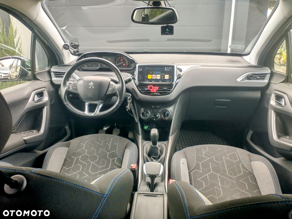 Peugeot 2008 1.6 BlueHDi Style - 6