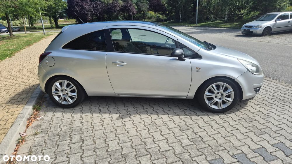 Opel Corsa - 10