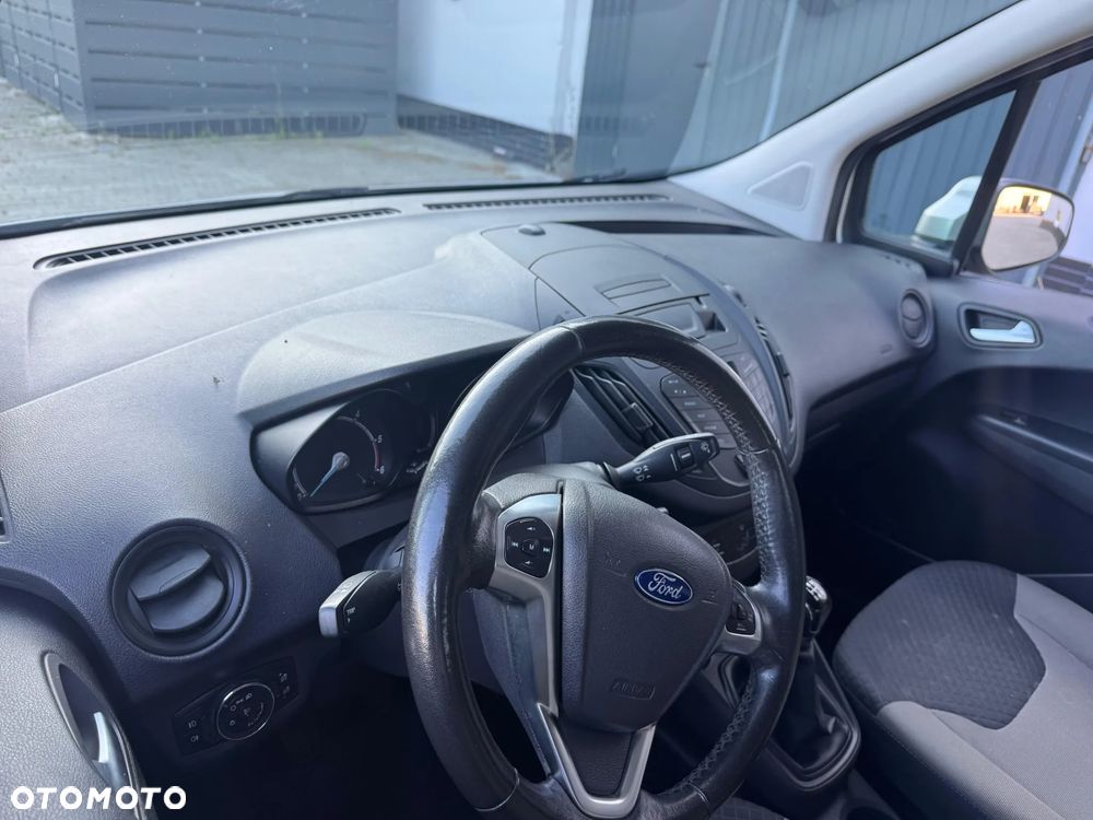 Ford Tourneo Courier 1.5 TDCi Trend - 5