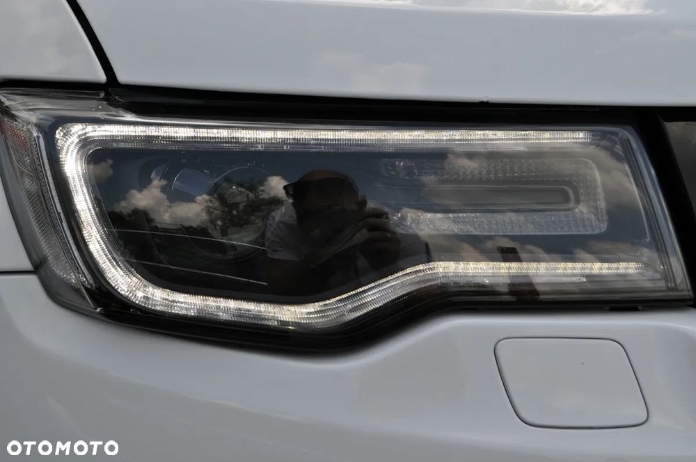 Jeep Grand Cherokee 5.7 V8 HEMI 4WD Automatik Summit - 9